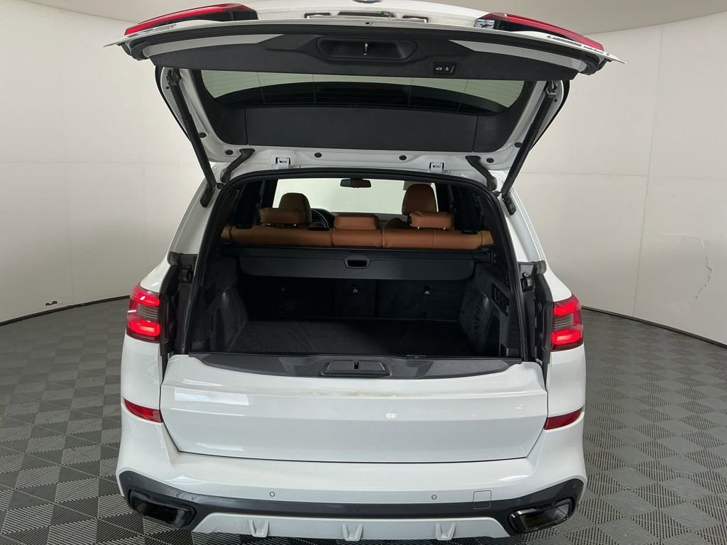 Certified 2023 BMW X5 xDrive40i w/ M Sport Package image 5