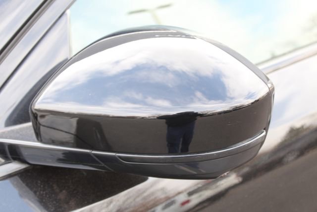 Used 2024 Jaguar E-PACE R-Dynamic SE image 12