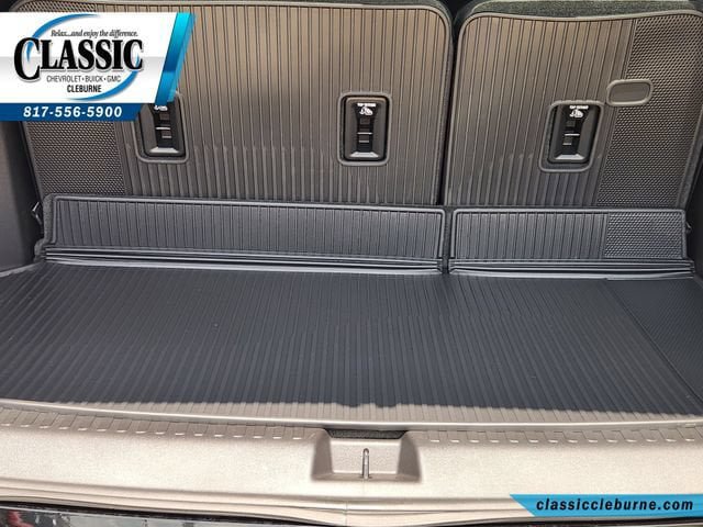 Used 2026 Chevrolet Traverse High Country w/ LPO, Floor Liner Package FWD image 31