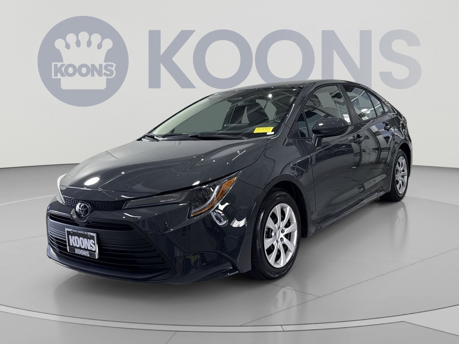 Used 2026 Toyota Corolla LE FWD image 5