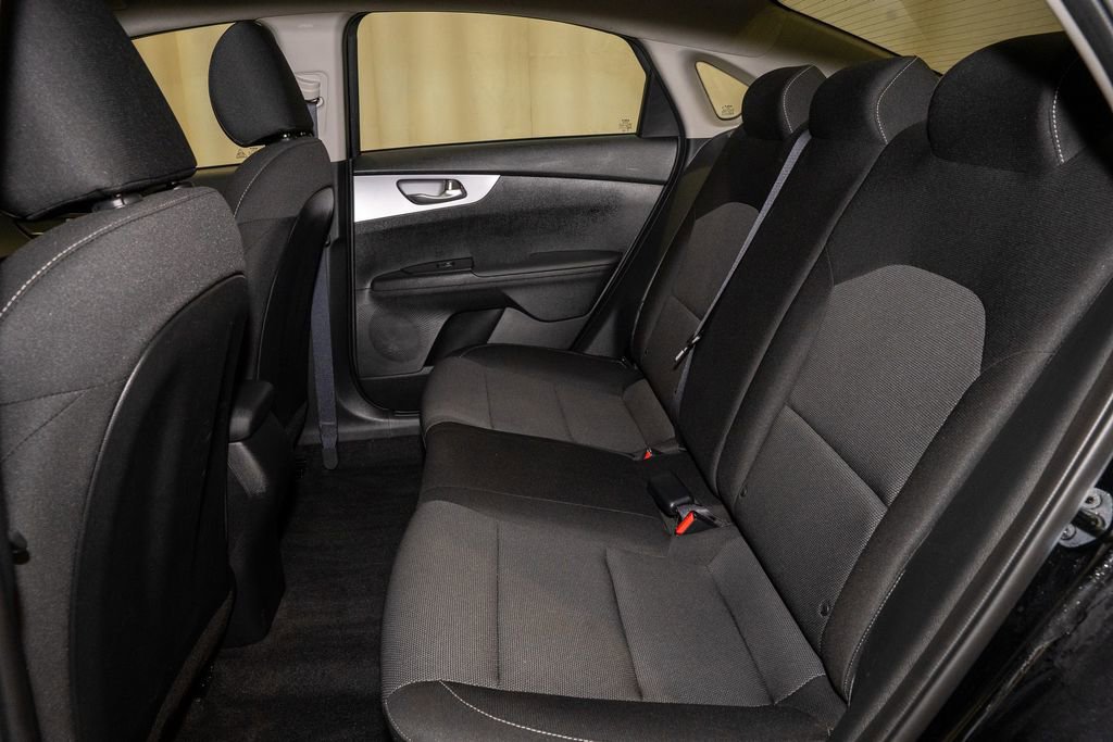 Used 2024 Kia Forte LXS image 7