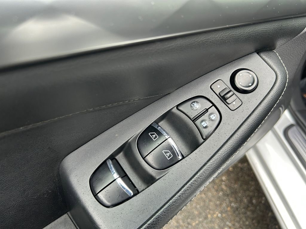 Used 2022 Nissan Maxima SV w/ Floor Mat Group image 23