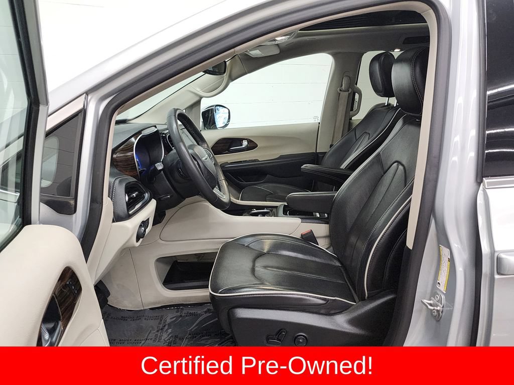 Certified 2023 Chrysler Pacifica Limited FWD image 12