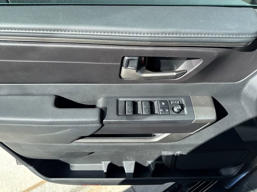 Used 2025 Toyota Sequoia SR5 image 18