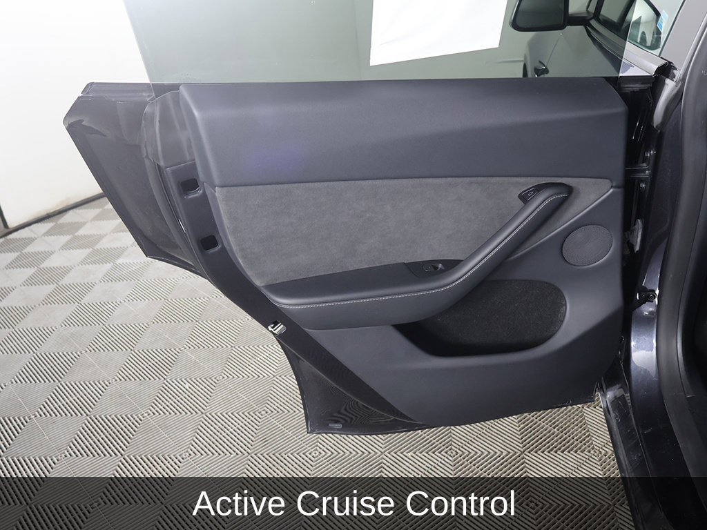 Used 2024 Tesla Model Y Long Range RWD image 28