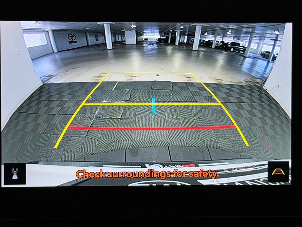 Used 2025 Toyota RAV4 XLE FWD image 34