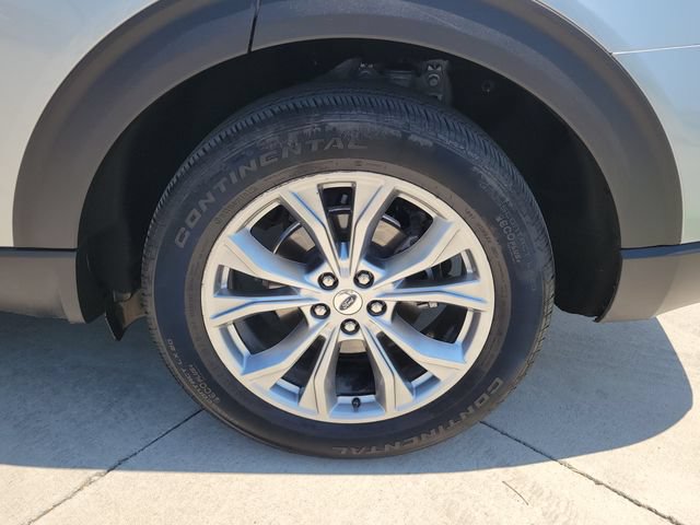 Used 2020 Ford Explorer XLT w/ Equipment Group 202A AWD/4WD image 15