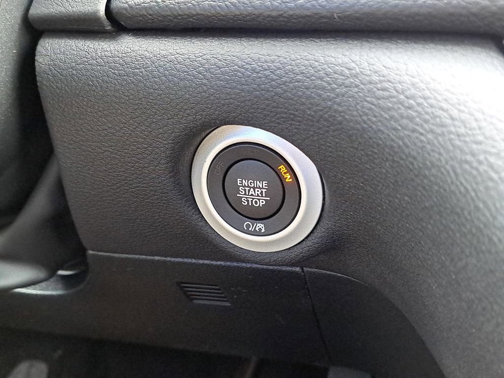 New 2026 Chrysler Pacifica Select FWD image 20