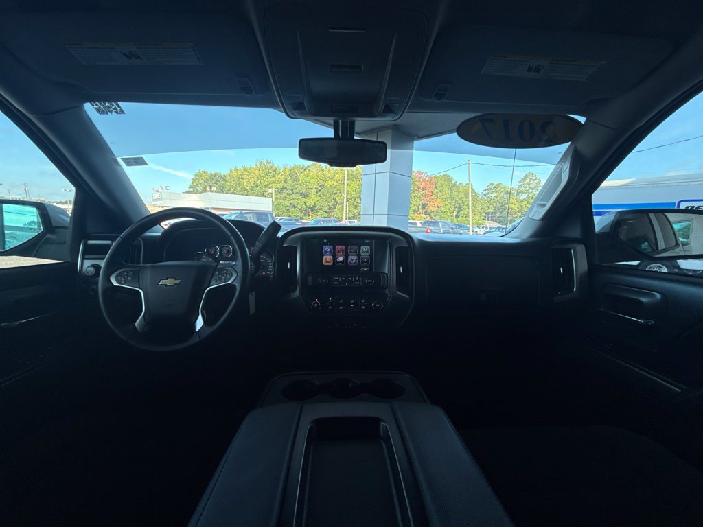 Used 2017 Chevrolet Silverado 1500 LT AWD/4WD image 20
