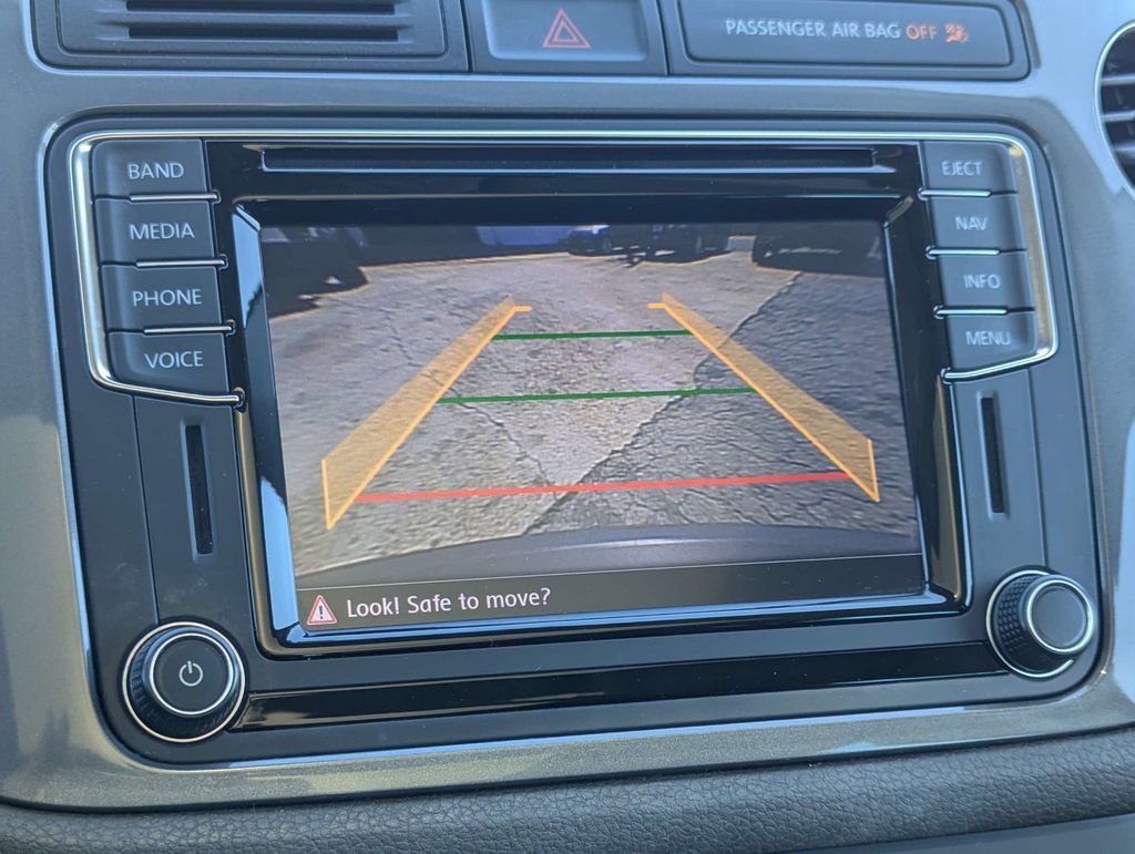 Used 2017 Volkswagen Tiguan SEL image 22