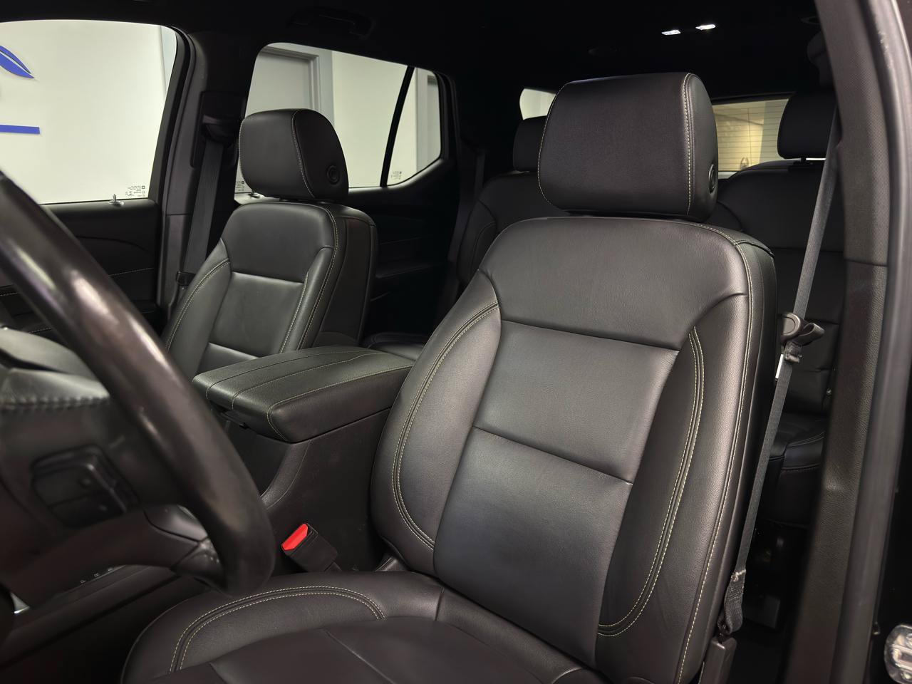 Used 2022 Chevrolet Traverse LT w/ LPO, Floor Liner Package AWD/4WD image 11