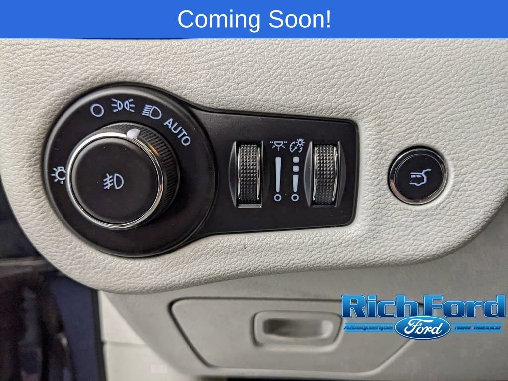 Used 2021 Jeep Cherokee Limited w/ Elite Package FWD image 14