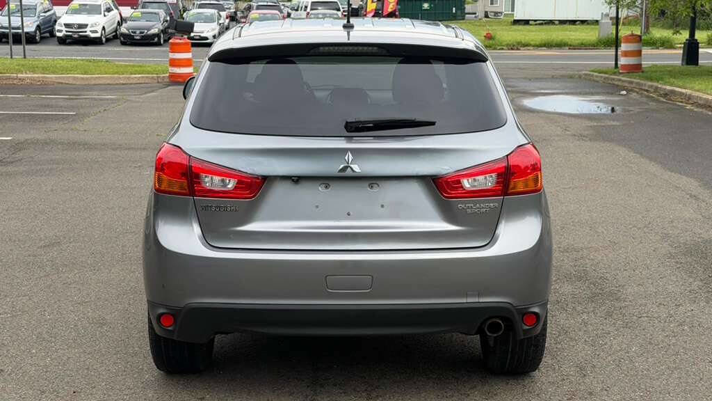 Used 2015 Mitsubishi Outlander Sport SE AWD/4WD image 6