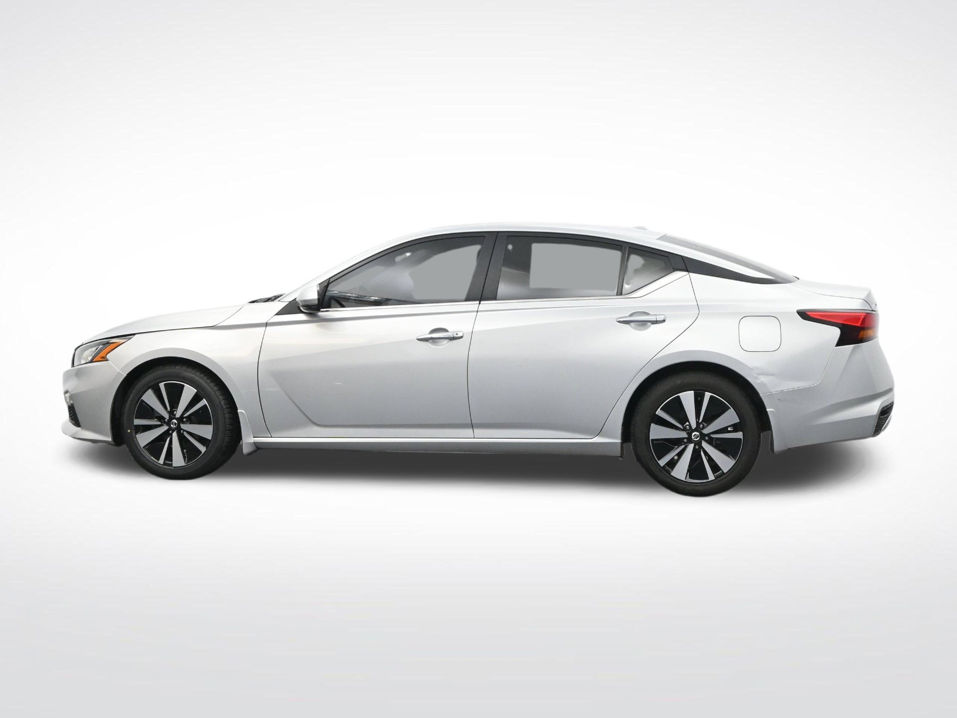 Used 2021 Nissan Altima 2.5 SV w/ SV Premium Package FWD image 10