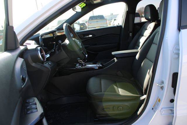 New 2026 Chevrolet Trax RS w/ Driver Confidence Package FWD image 23