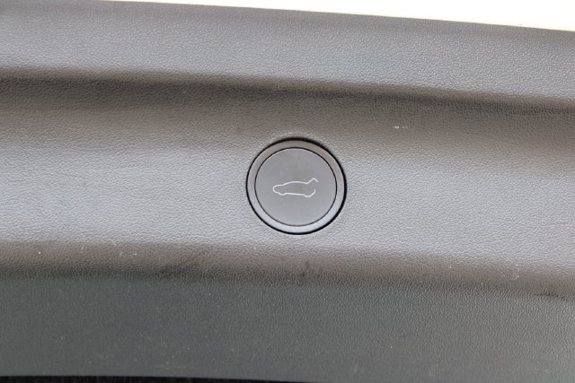 Used 2023 Tesla Model Y Performance AWD/4WD image 35