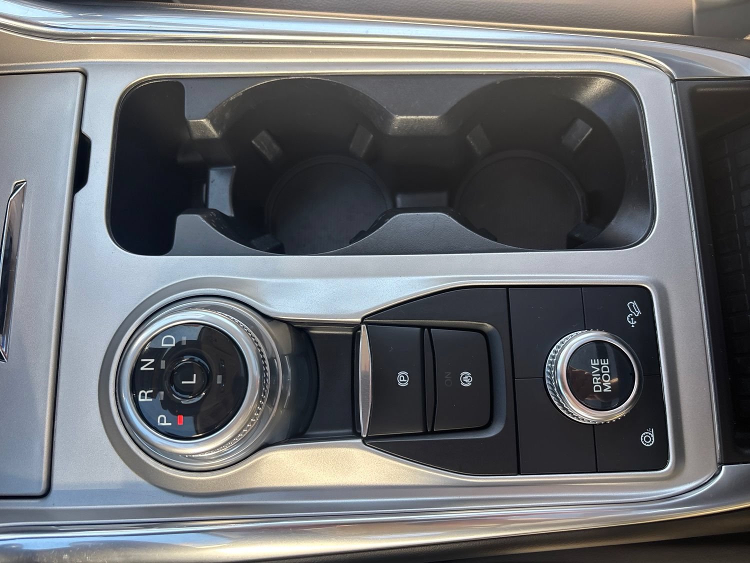 Certified 2023 Ford Explorer Limited w/ Limited Technology Package AWD/4WD image 34