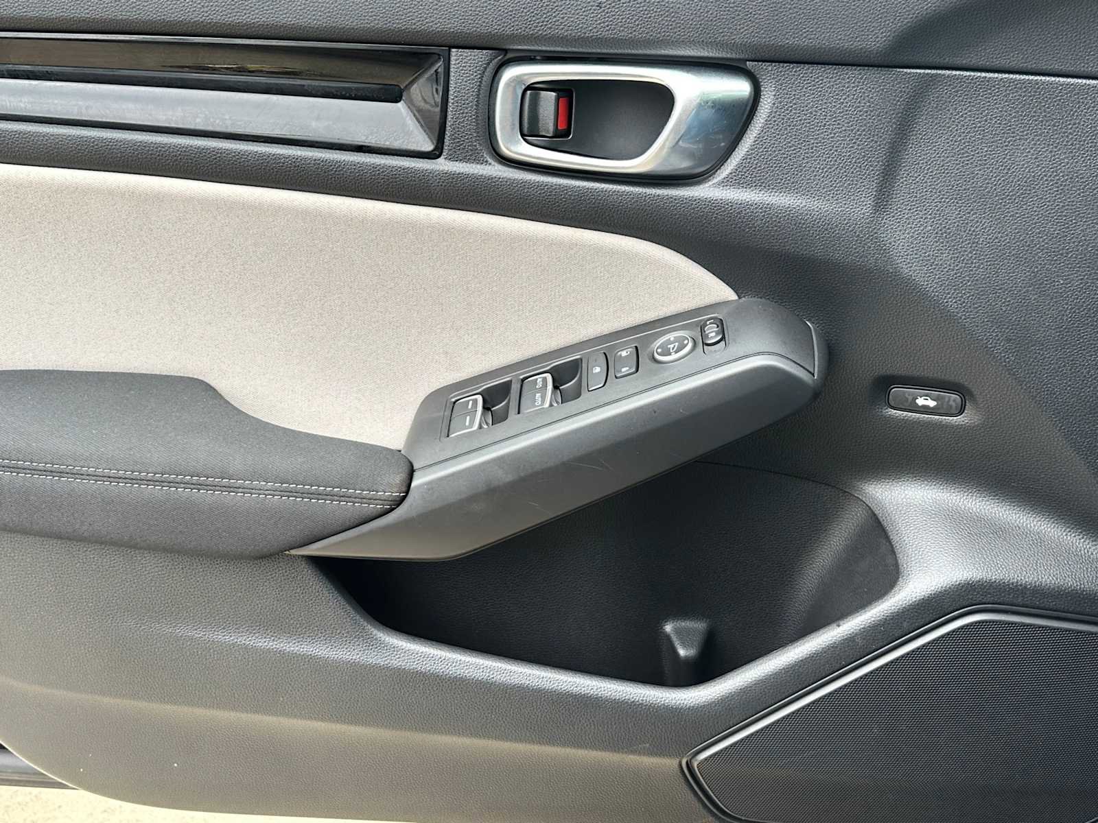 Used 2022 Honda Civic EX image 18