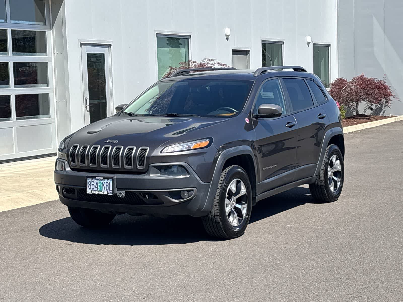Used 2014 Jeep Cherokee Trailhawk w/ Comfort/Convenience Group AWD/4WD image 1