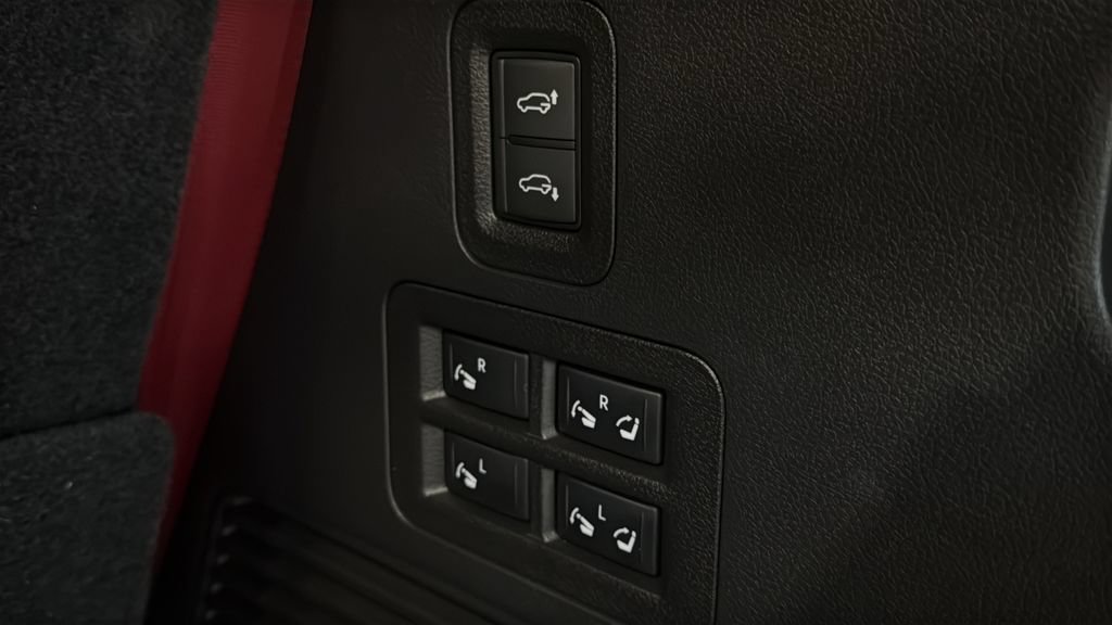 Used 2026 Nissan Armada NISMO AWD/4WD image 9