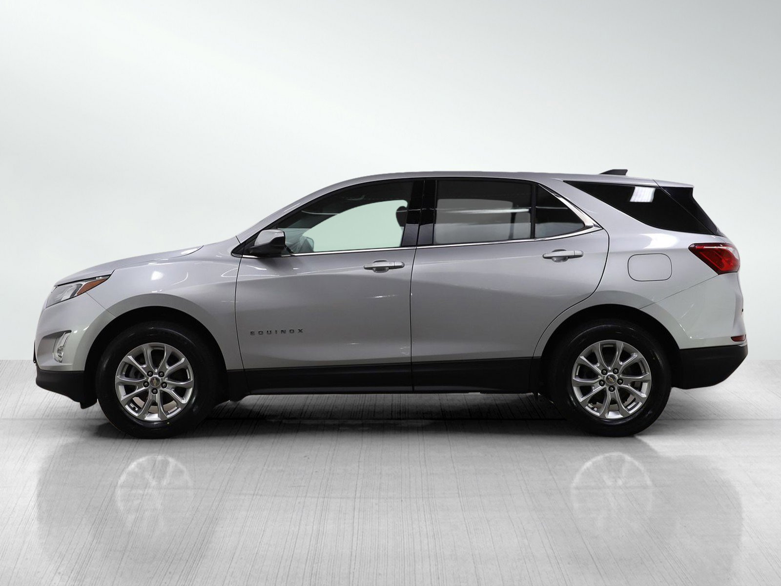 Used 2020 Chevrolet Equinox LT image 2