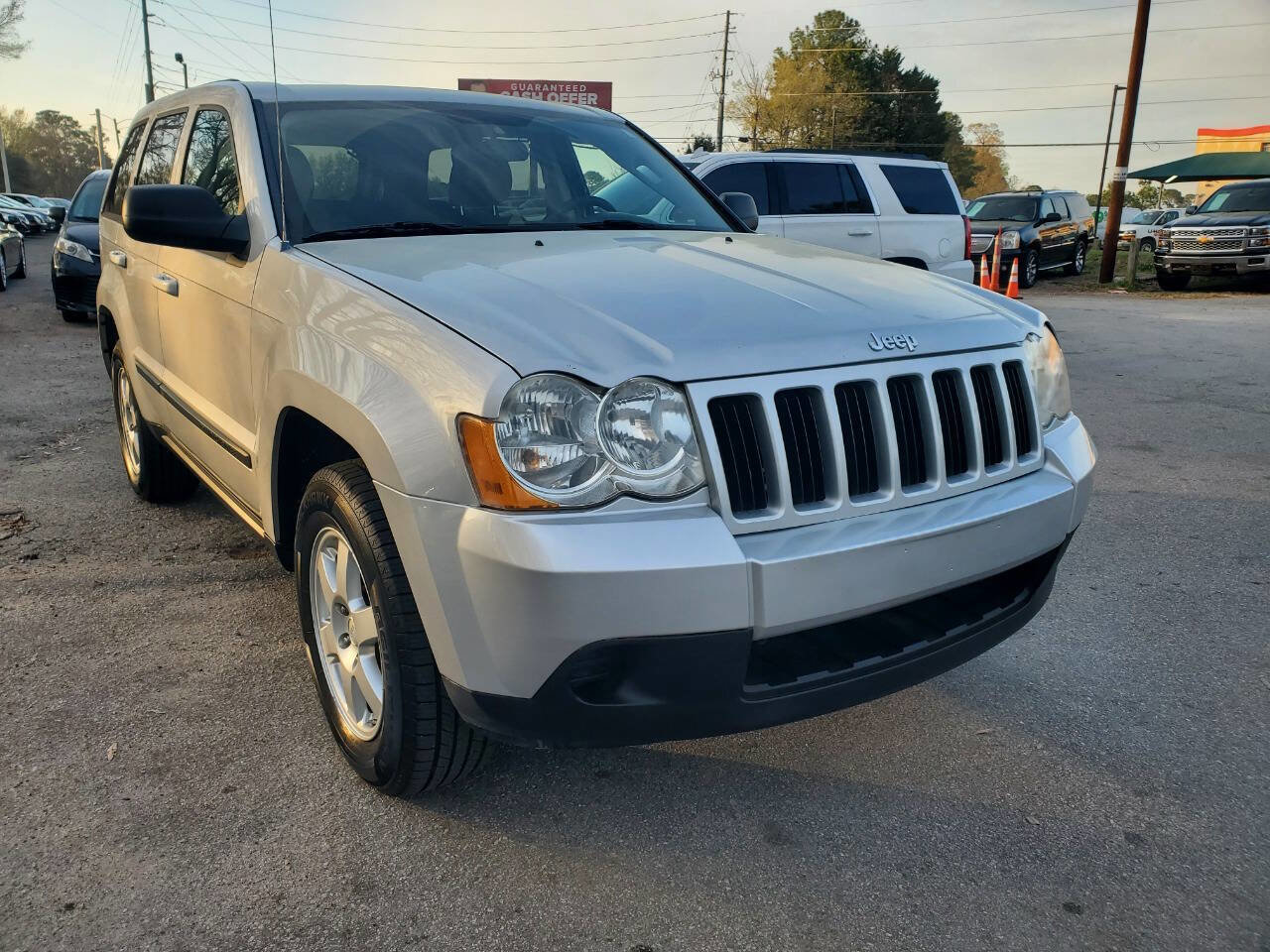 Used 2008 Jeep Grand Cherokee Laredo RWD image 1