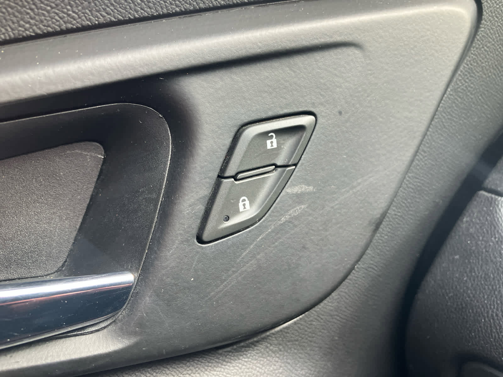 Used 2021 Chevrolet Malibu LT FWD image 12