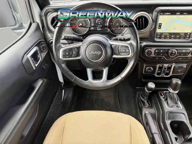 Used 2022 Jeep Wrangler Unlimited Sahara w/ Cold Weather Group AWD/4WD image 11