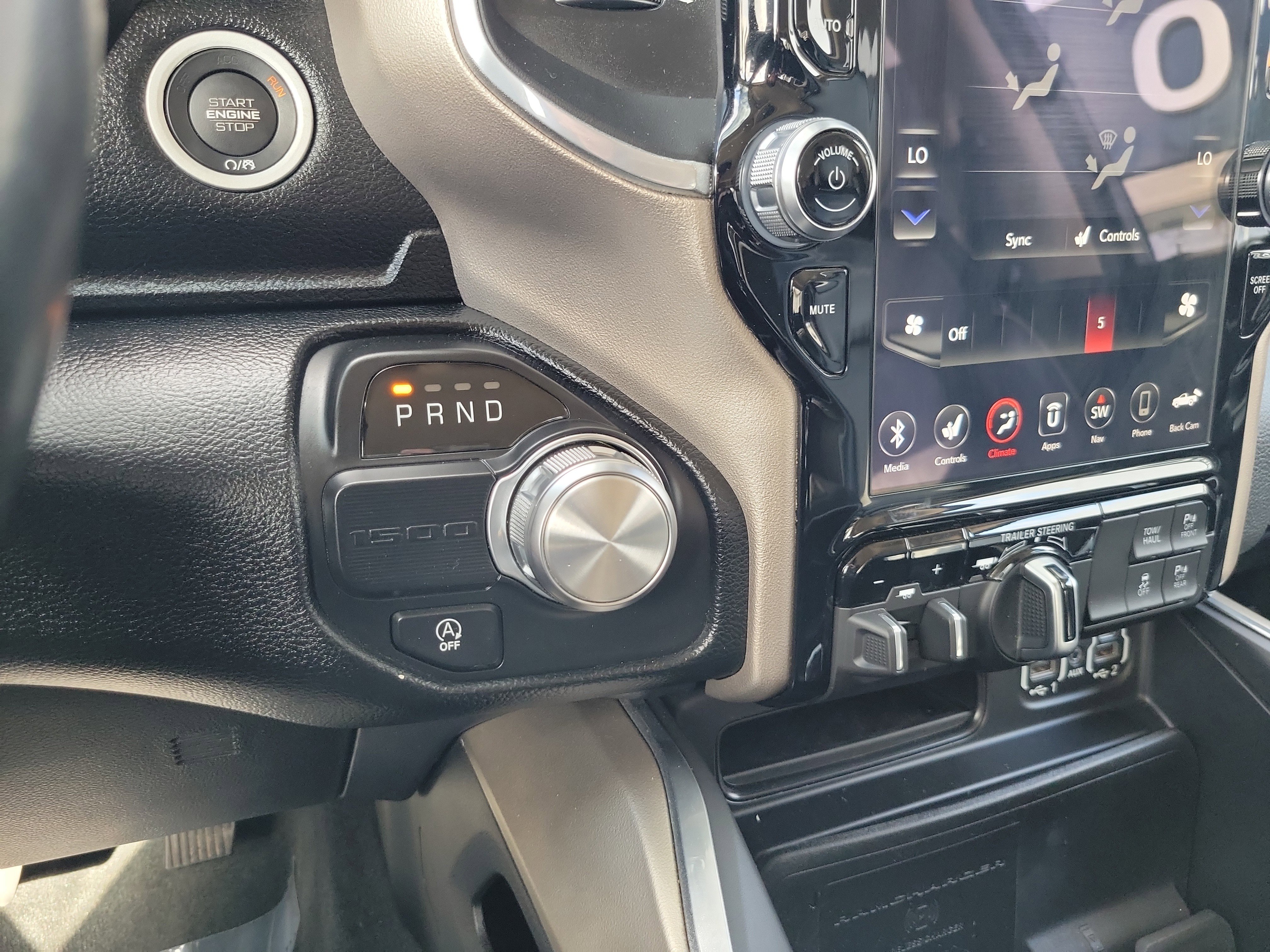 Used 2021 RAM 1500 Laramie RWD image 20