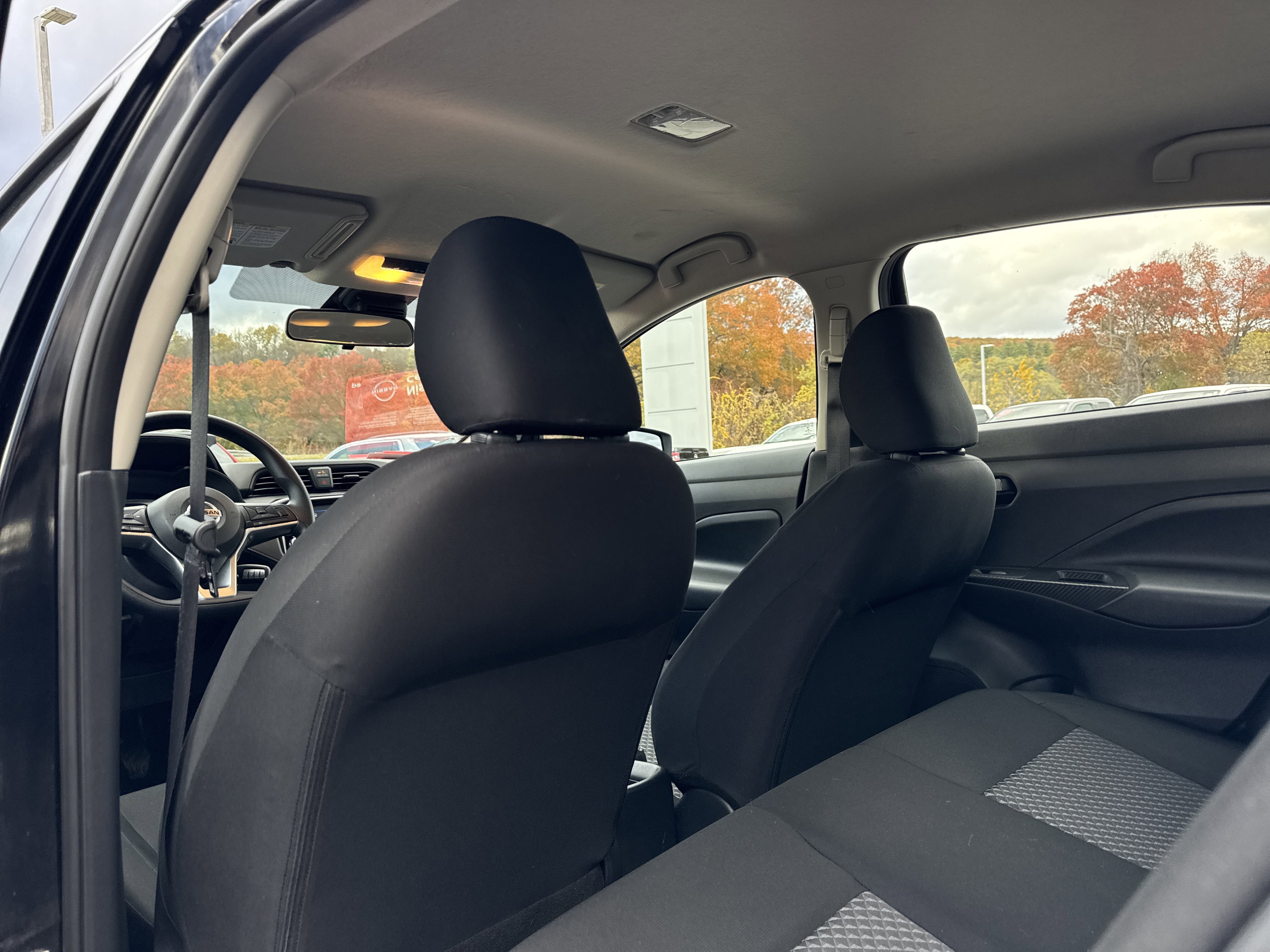 Certified 2022 Nissan Versa S image 27