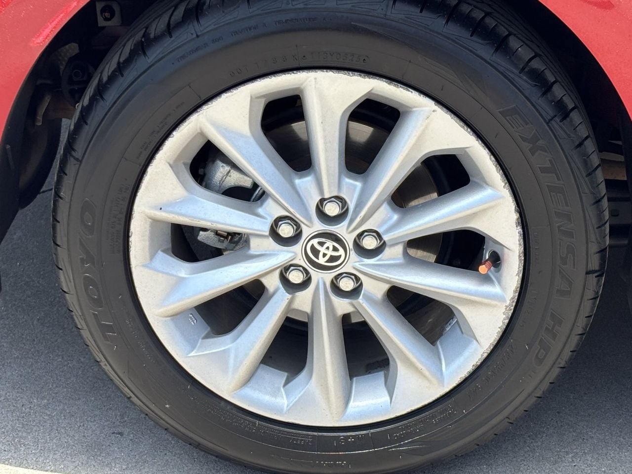 Used 2020 Toyota Corolla XLE w/ Carpet Mat Package (TMS) FWD image 7