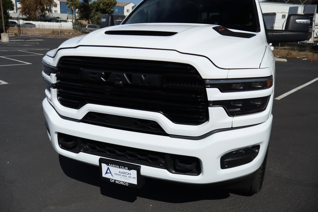 Used 2025 RAM 2500 Laramie AWD/4WD image 12
