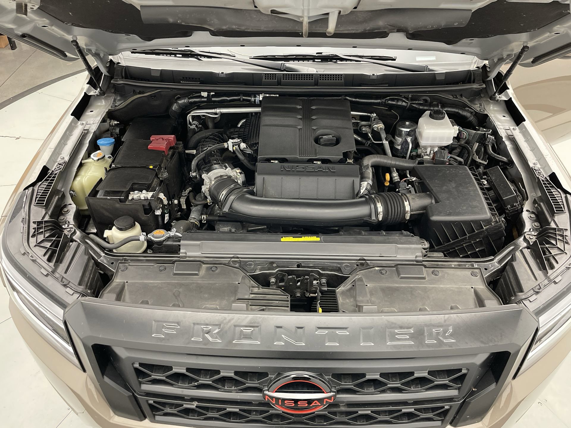 Used 2024 Nissan Frontier PRO-4X w/ Technology Package AWD/4WD image 24