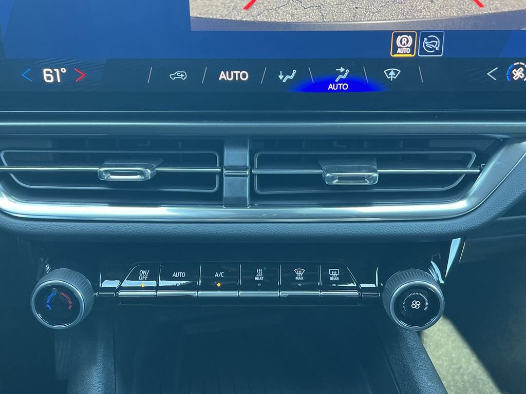 New 2026 Chevrolet Equinox EV LT image 6