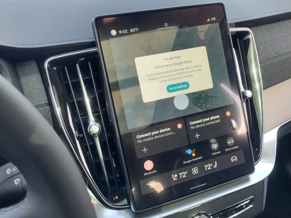 New 2025 Volvo XC90 B6 Plus image 14