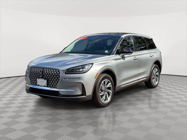 Used 2023 Lincoln Corsair AWD w/ Equipment Group 101A image 3