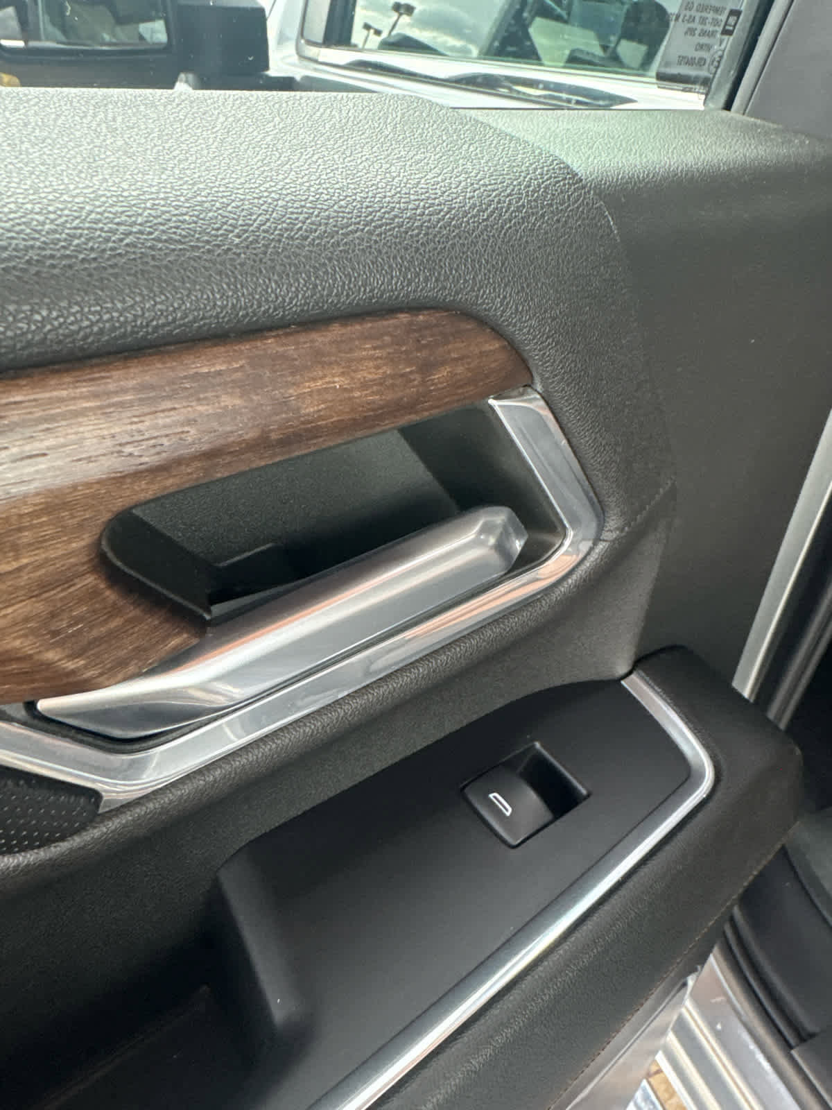 Used 2024 Chevrolet Silverado 3500 High Country w/ Technology Package image 27