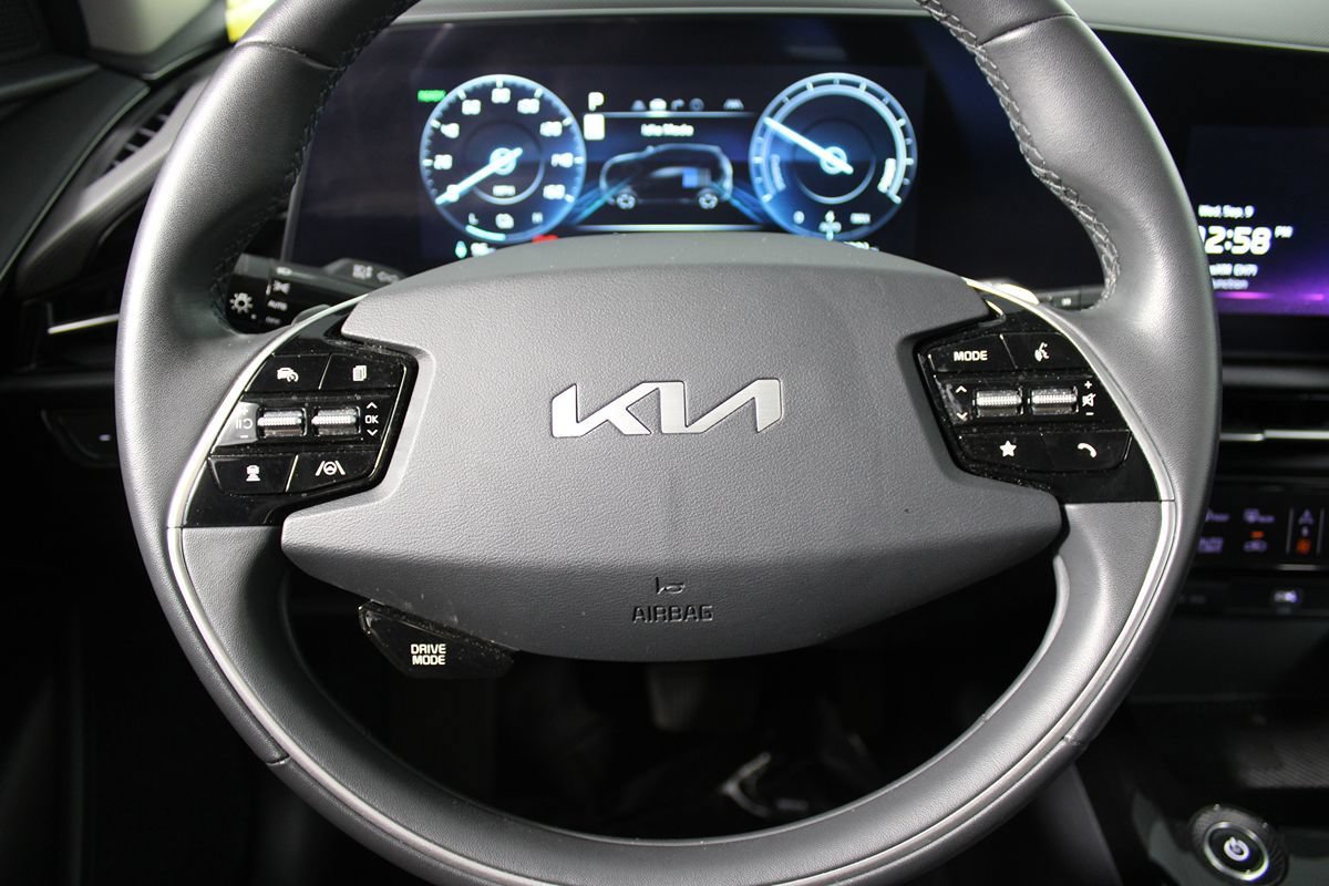 Used 2024 Kia Niro Wind FWD image 12