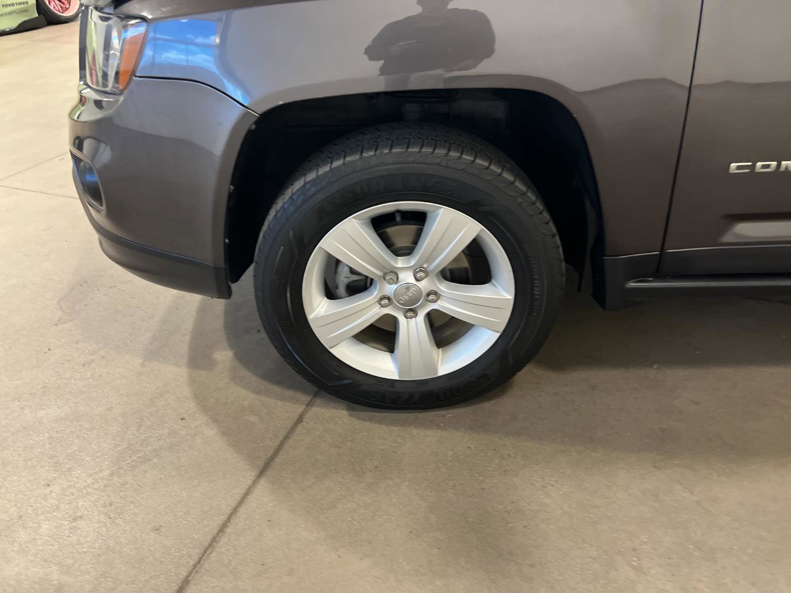 Used 2014 Jeep Compass Latitude AWD/4WD image 37