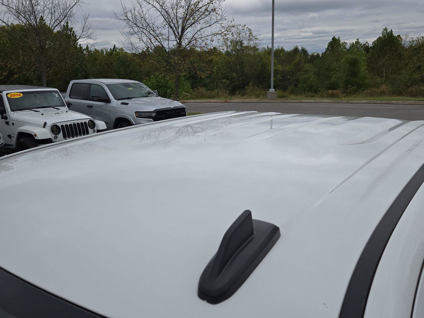 Used 2025 Chevrolet Silverado 1500 LT AWD/4WD image 13