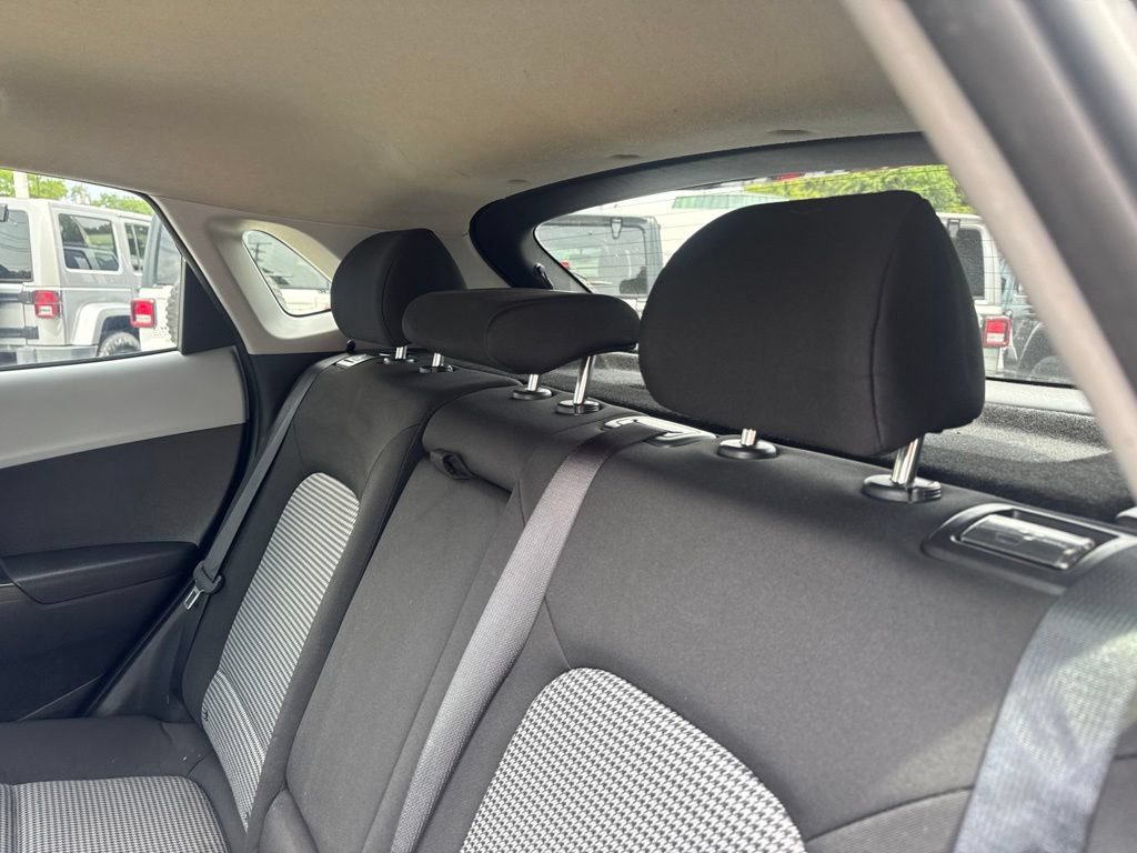 Used 2020 Hyundai Kona SEL AWD/4WD image 18