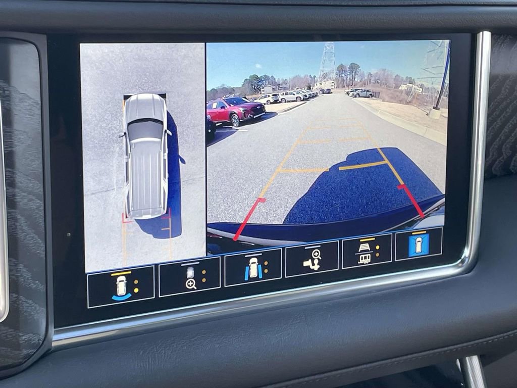 Used 2021 GMC Yukon Denali w/ Denali Ultimate Package image 27