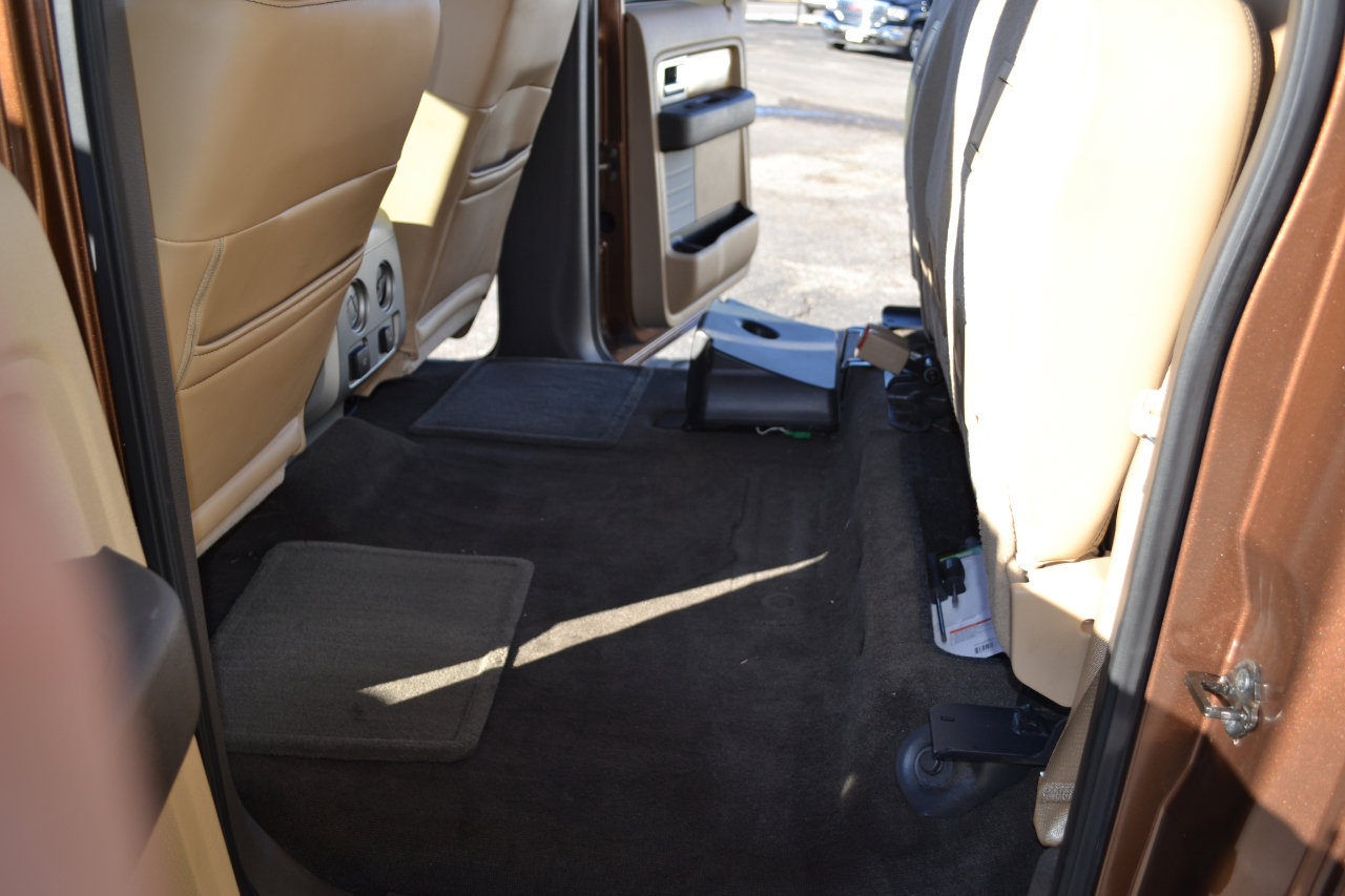 Used 2011 Ford F150 Lariat w/ Lariat Chrome Pkg image 29