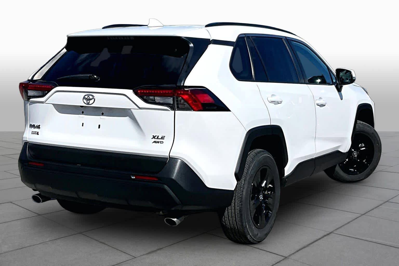 Certified 2019 Toyota RAV4 XLE w/ Convenience Package AWD/4WD image 13