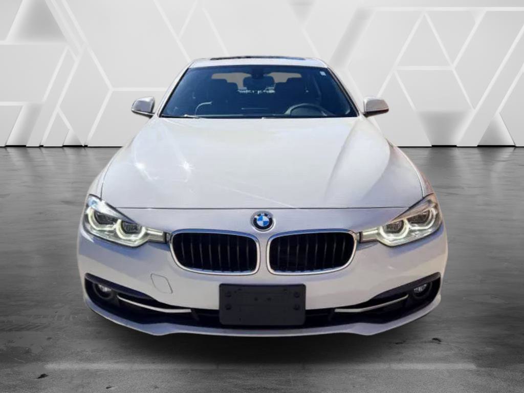 Used 2018 BMW 330i Sedan RWD image 3