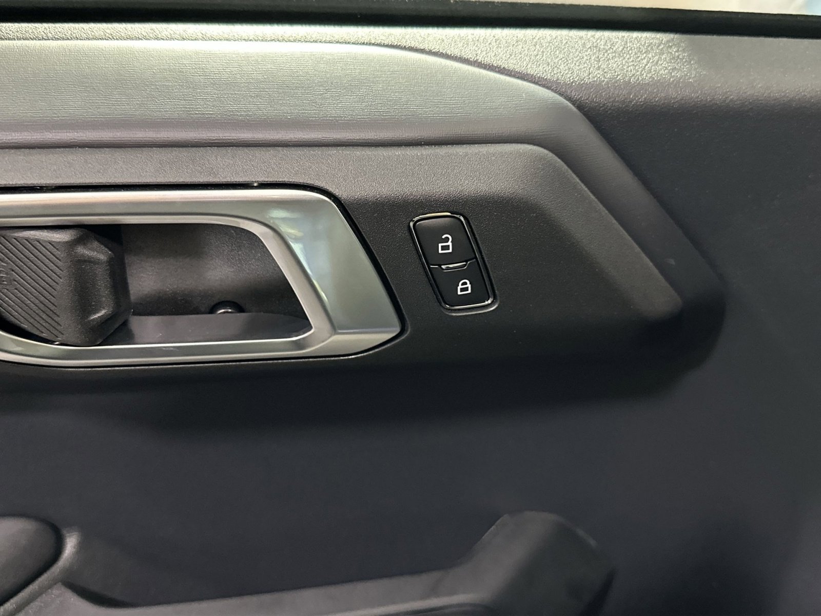 New 2025 Ford Bronco Outer Banks image 17