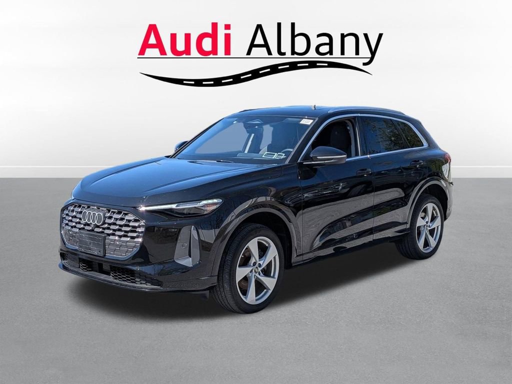 Used 2025 Audi Q5 Premium w/ Premium Plus AWD/4WD image 8