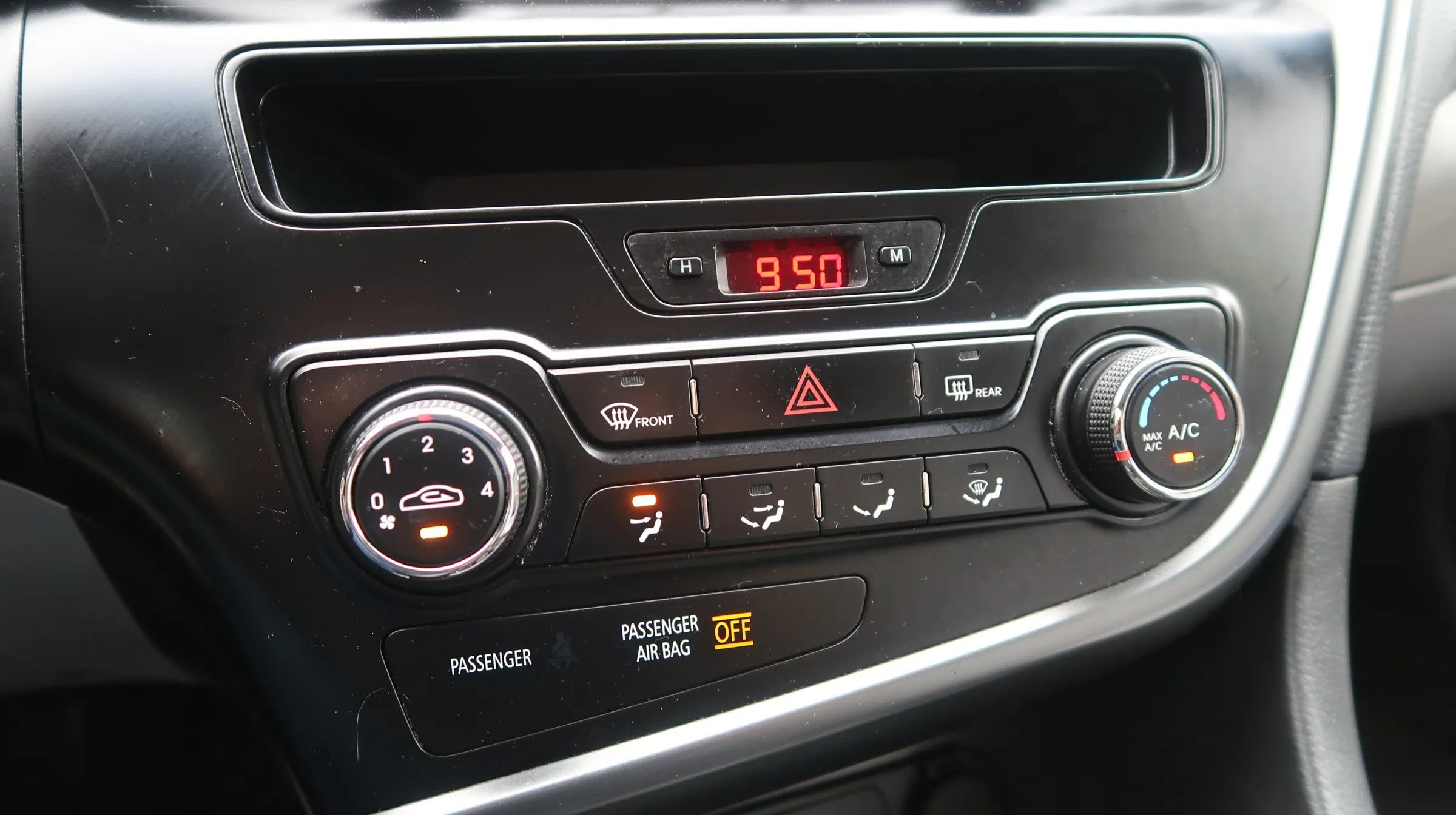 Used 2011 Kia Optima LX FWD image 32