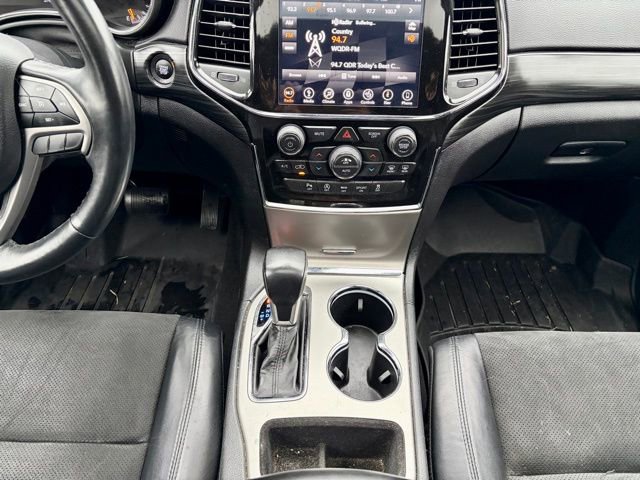 Used 2019 Jeep Grand Cherokee Altitude image 24