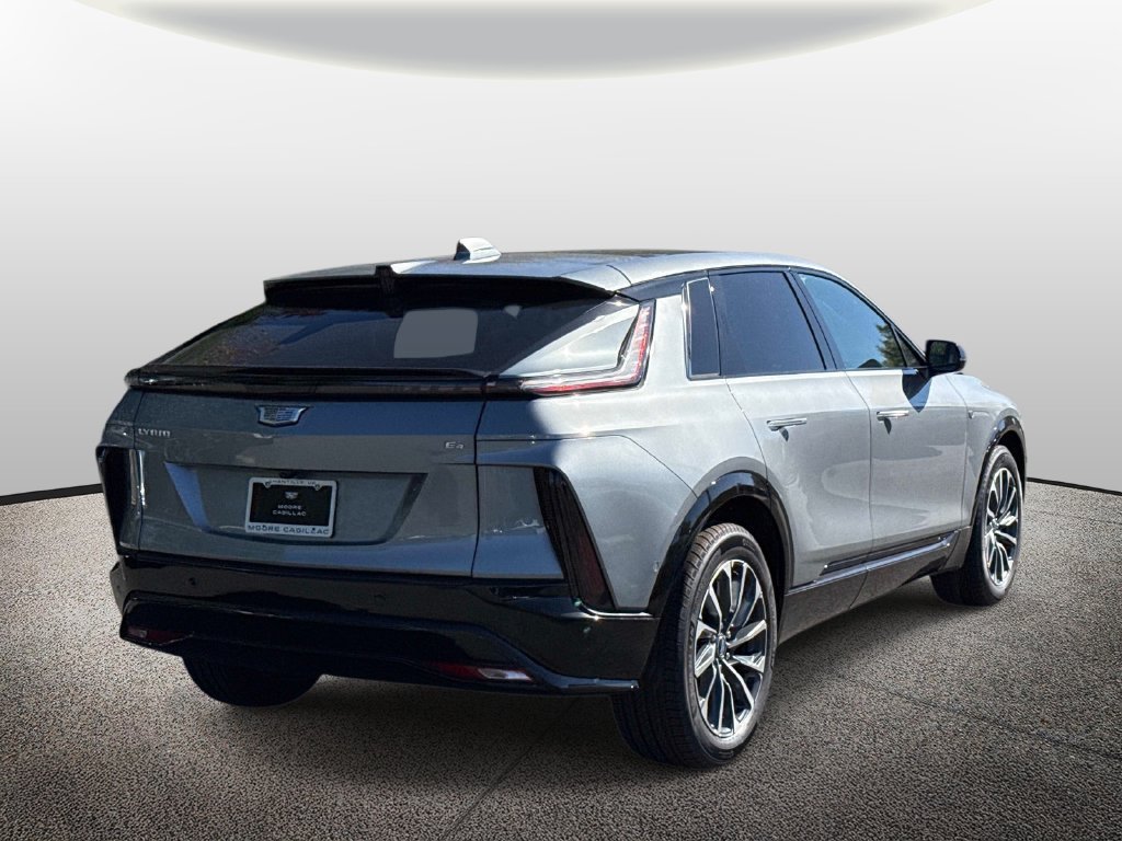 New 2027 Cadillac Lyriq Sport w/ LPO, Floor Liner Package AWD/4WD image 2